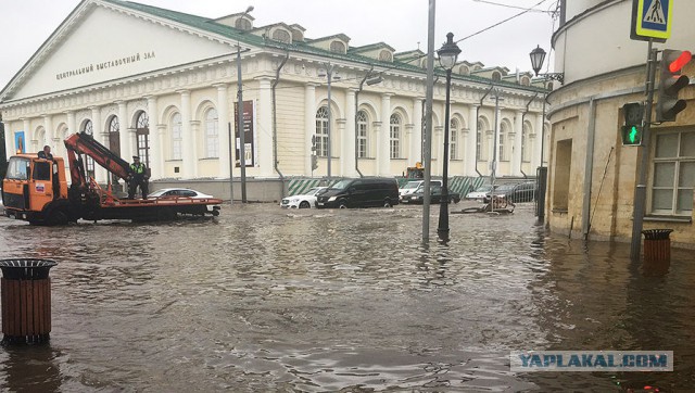 Москва, центр, 22.07.2016. После ливня