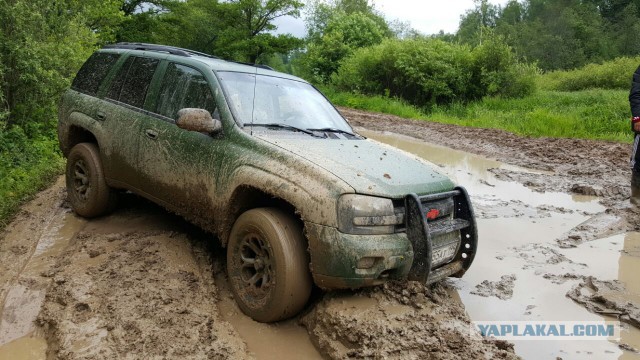 Чем больше ЖЫП, тем дальше за трактором...