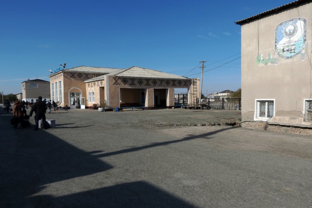 Железная дорога Устюрта или Поезд через пустоту