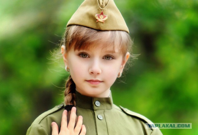 Усть-Каменогорск, Ст. Защита: инсталляция к Празднику победы!