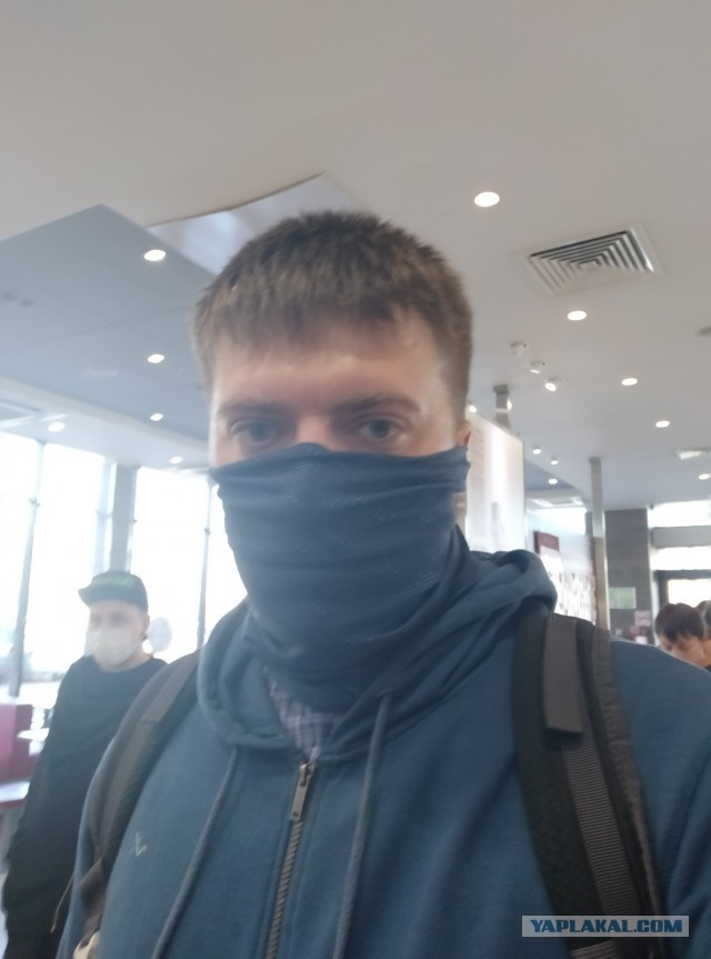 В Екатеринбурге мужчину не пустили в супермаркет из-за «неправильной маски»
