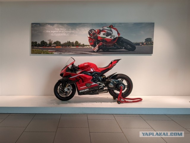 Ducati museo. Красивых мотоциклов пост