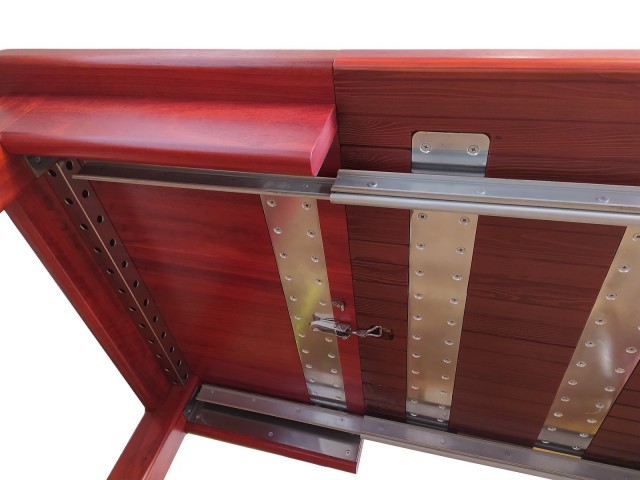 Стол а-ля за 300 тысяч