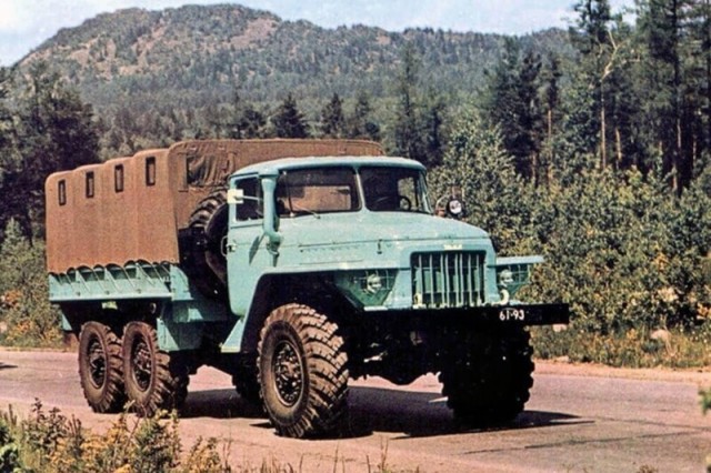 Урал 375