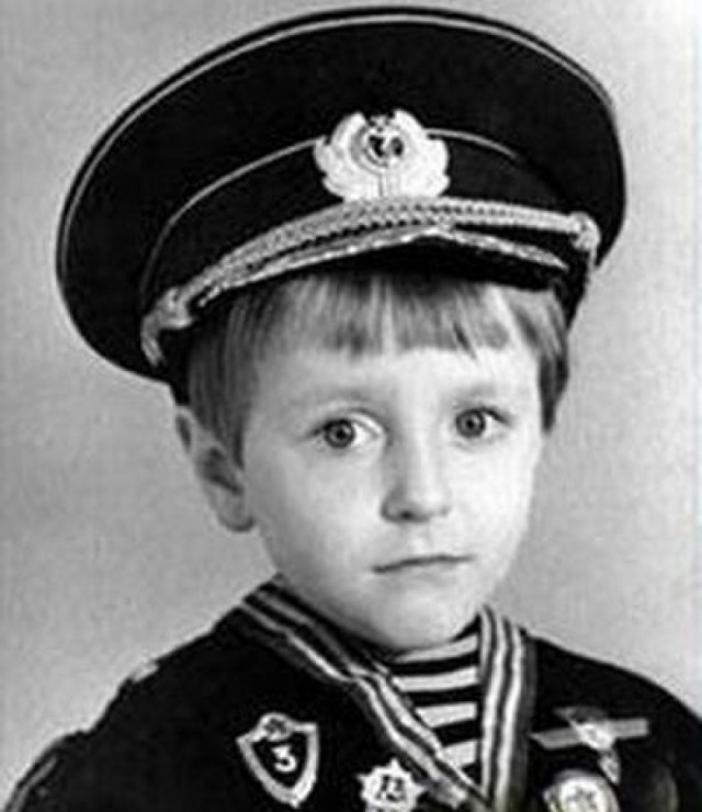 Как выглядели звезды советского и российского кино в детстве