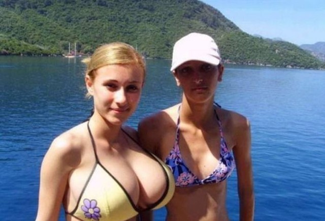 Кaк выглядит женcкaя зaвиcть