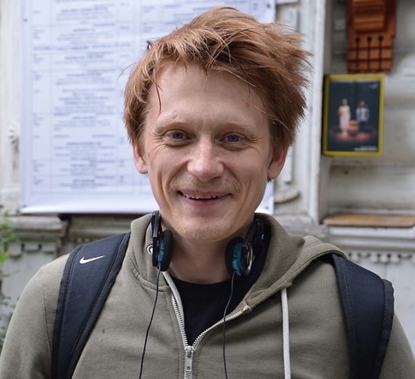 Солист Курары призвал к миру.