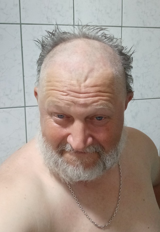 Заработался, зарос.