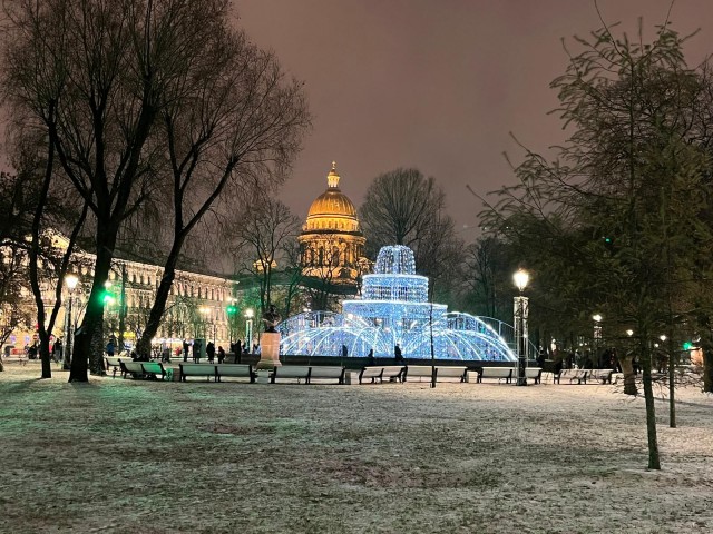 Санкт-Петербурга много не бывает!