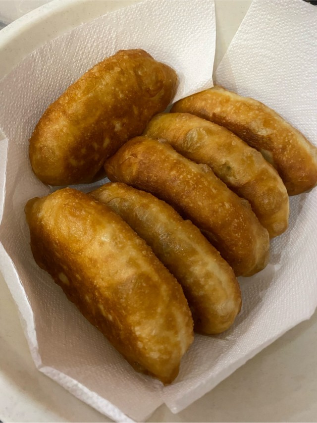 Что бы вкусненького съесть?