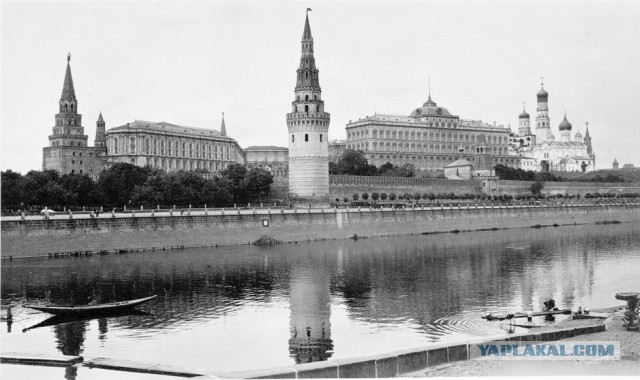 Экскурсия вокруг Московского Кремля