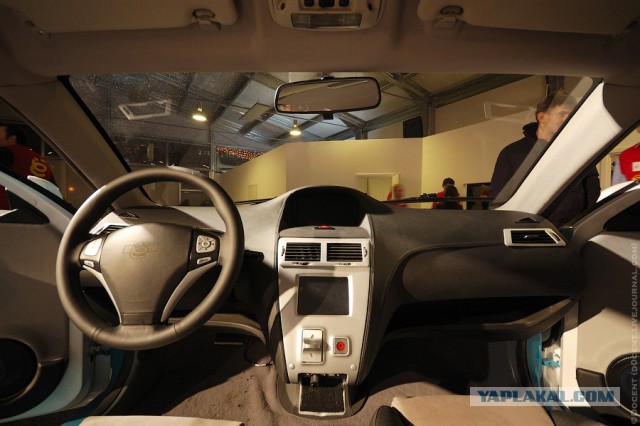 Салон серийной Lada Vesta рассекретили