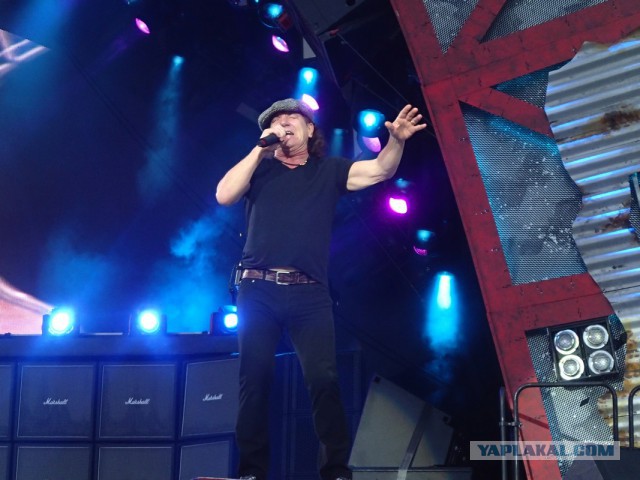 AC/DC. Вжарим рок в этой дыре!