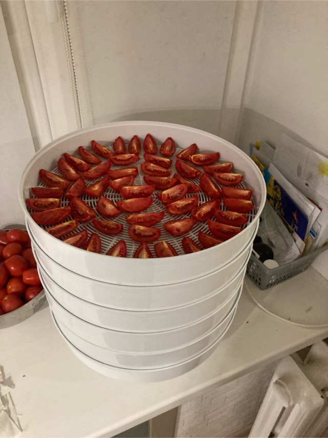 Помидоры вяленные