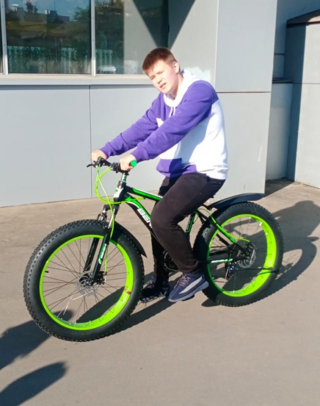 Лисапед fat bike.