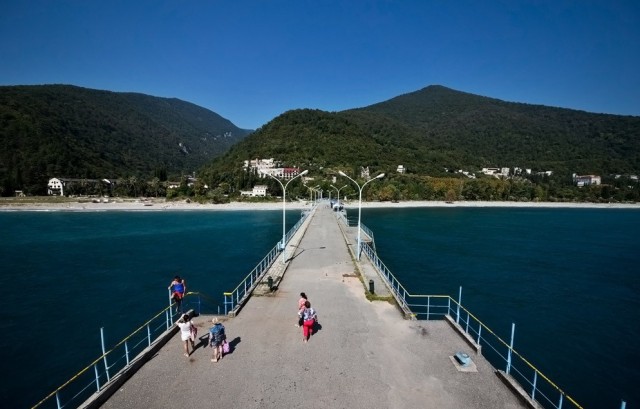 Заброшенный корпус пансионата "Гагрипш"