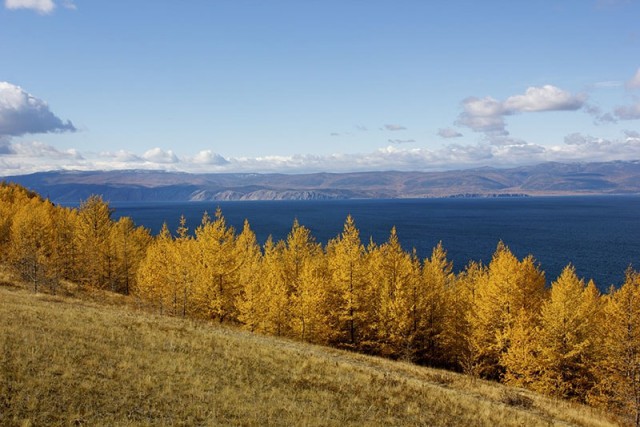 Красота осеннего Байкала