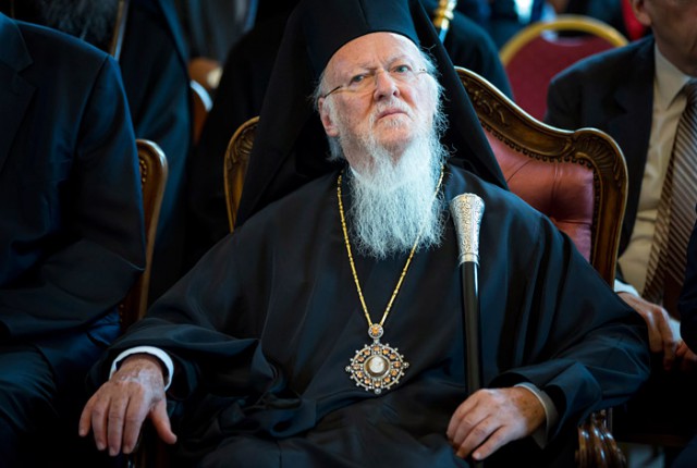 В РПЦ предложили низложить патриарха Варфоломея