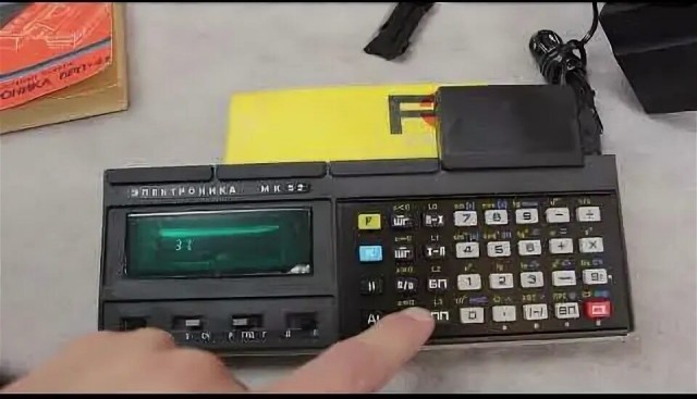Энтузиаст в симуляторе посадил корабль на Луну с помощью компьютера ZX Spectrum