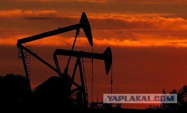 Саудовская Аравия обвалила цену на нефть до $78