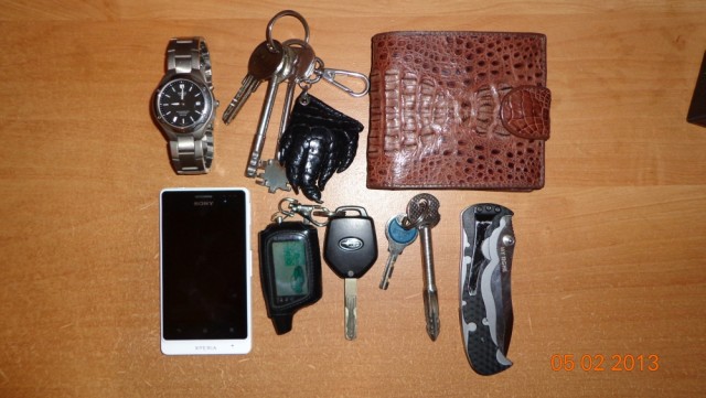 Кто что носит в карманах