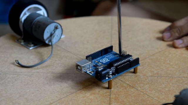 Филиппинский подросток собрал копию робота BB-8 из «Звездных войн»