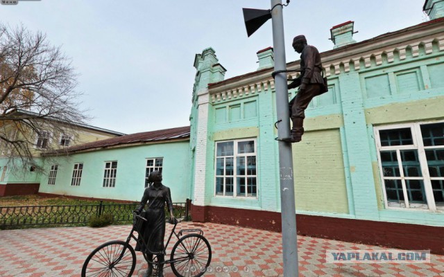 Интересные памятники вашего города