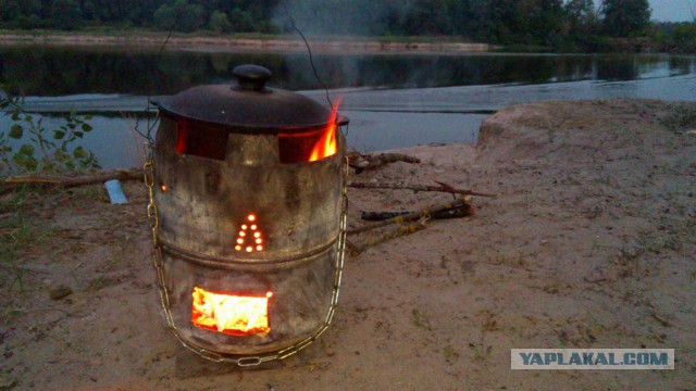 Простецкая печь для казанка
