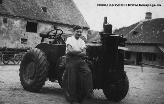 Интересная конструкция - трактор Lanz Bulldog