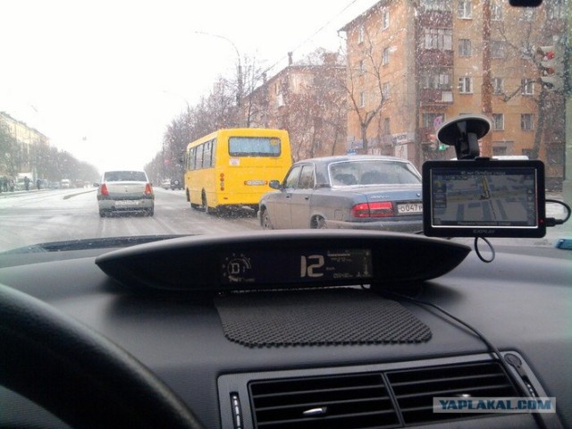 самые странные панели приборов автомобилей