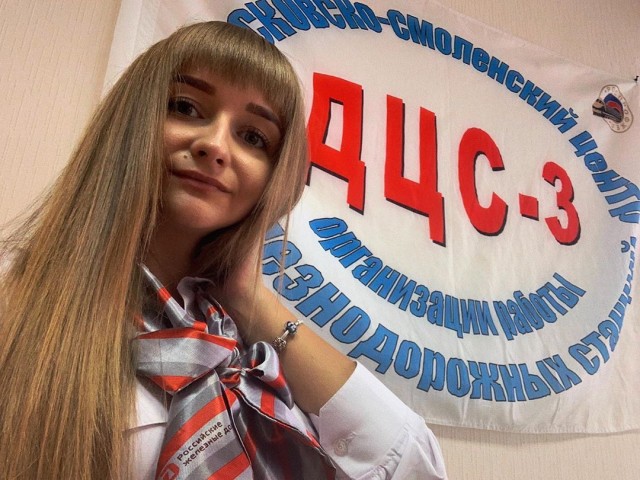 Берегите работниц РЖД! Особенно симпатичных проводниц!