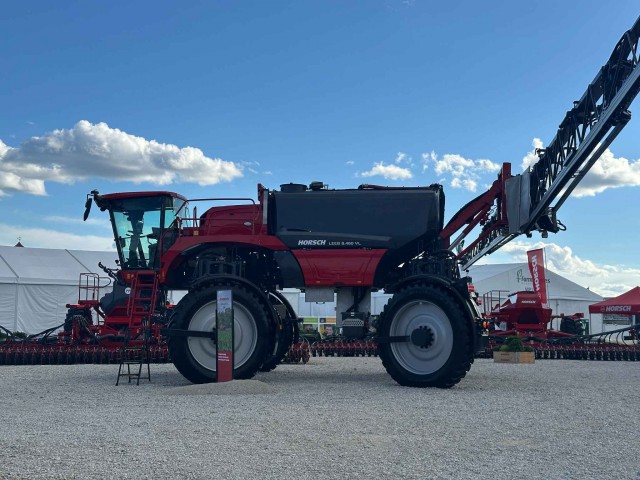 Экскурсия по миру сельхозмонстров. Farm Progress Show 2025