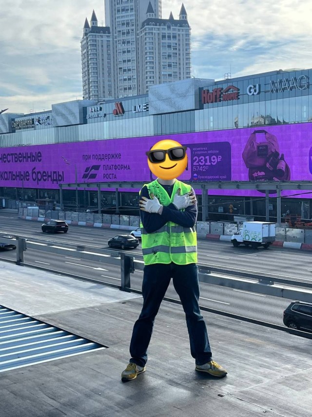 Мужик поделился, как его 14-летний сын забивает на школу, вместо этого работая на стройке