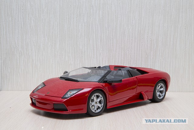 Lamborghini в масштабе 1:18