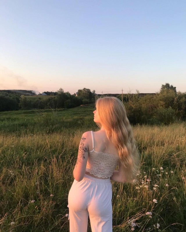 Девушки на свежем воздухе