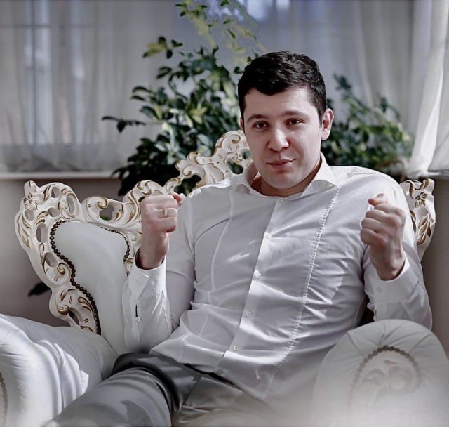 Россияне станут очень богатыми из-за обвала рубля, заявил глава Минпромторга Антон Алиханов