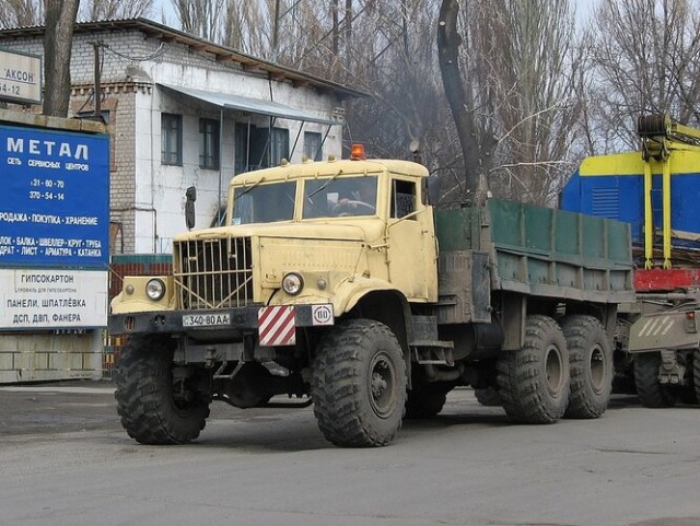 «Горбатый», «ванна» и «собачья нога»: какие прозвища давали автомобилям у нас и за границей