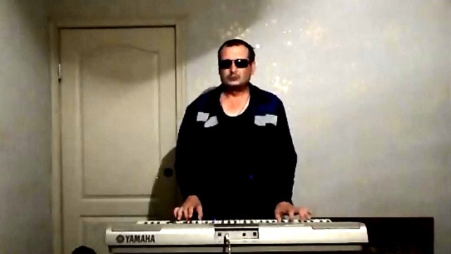 Он не вырос на песнях Цоя