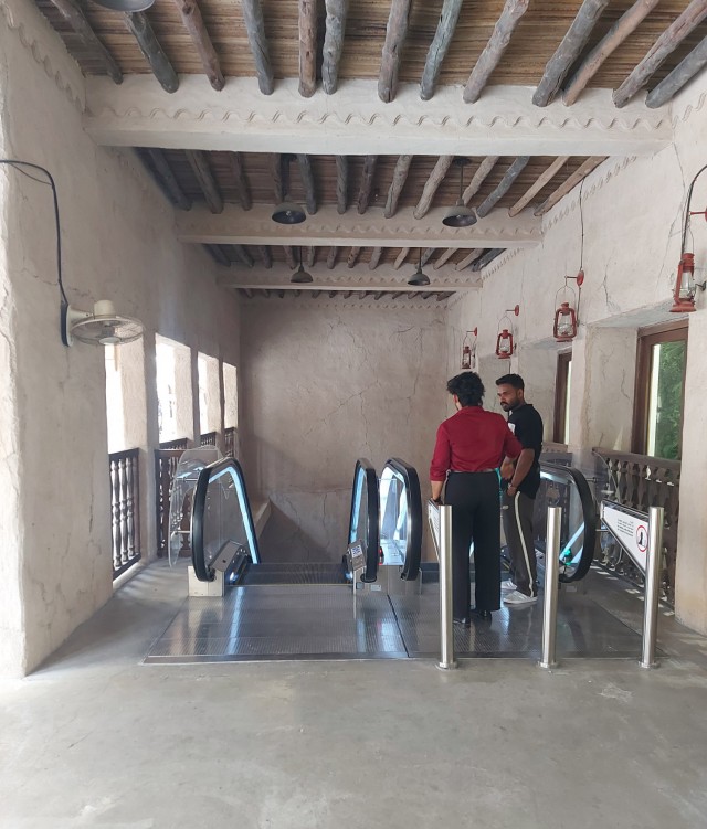 Дубайск в декабре