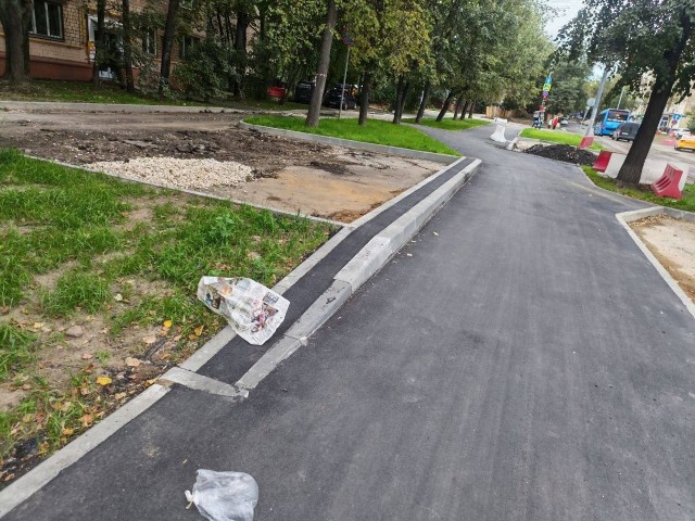 Построили новую пешеходную дорожку
