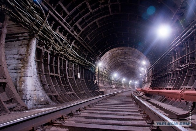 По нижегородским тоннелям метро