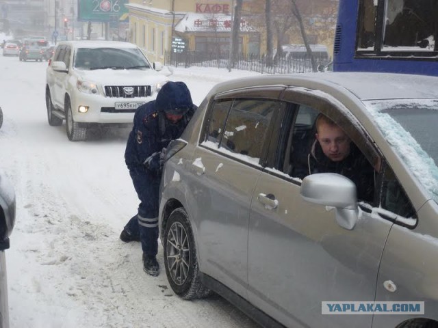 А во Владивостоке снова снежок