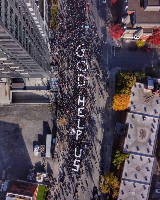 Канадские участники акции протеста против обязательной вакцинации