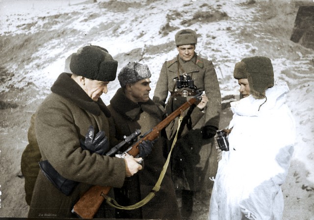 Фотографии связанных с историей Красной и Советской Армии.