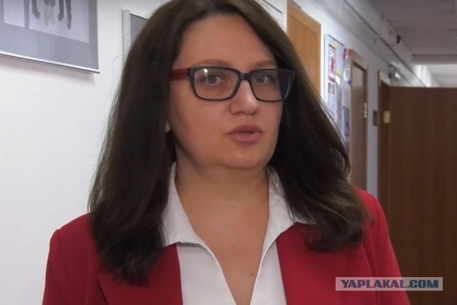 Чиновница на Ямале "послала на три буквы" мобилизованного и его мать, а они просто хотели ее поблагодарить