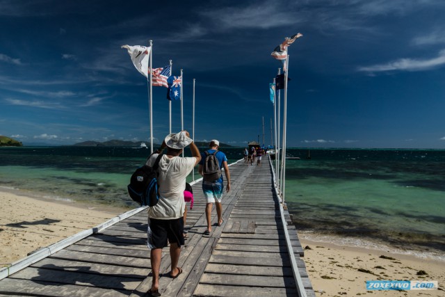 Океания: Фиджи и Тувалу