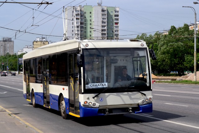 Игра на ЯПе: Угадай АВТО-9