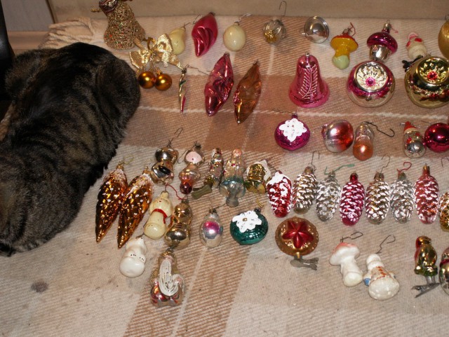 Старых елочных игрушек пост