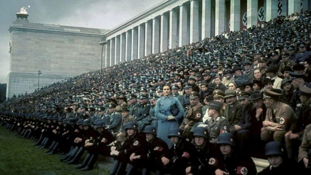 История в фотографиях