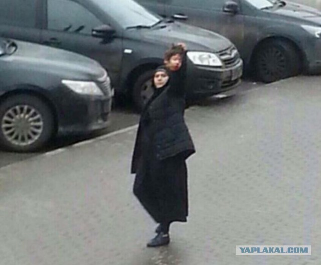 Сам умер